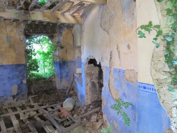 Bugnano abandoned village in Bagni di Lucca 20121020-101541.jpg