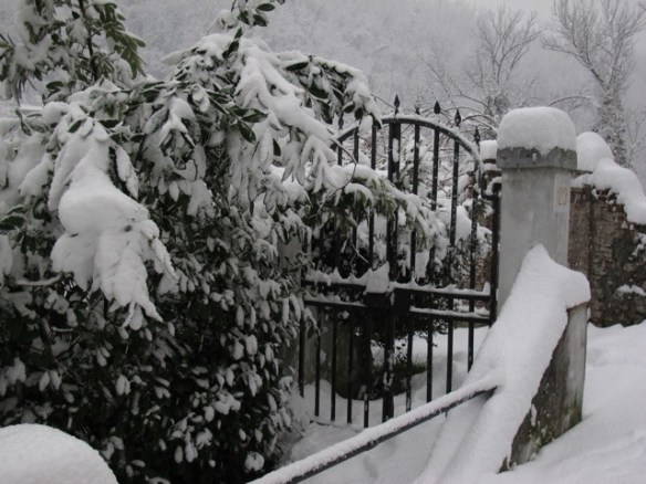 snow in Bagni di Lucca 20130211-062130.jpg