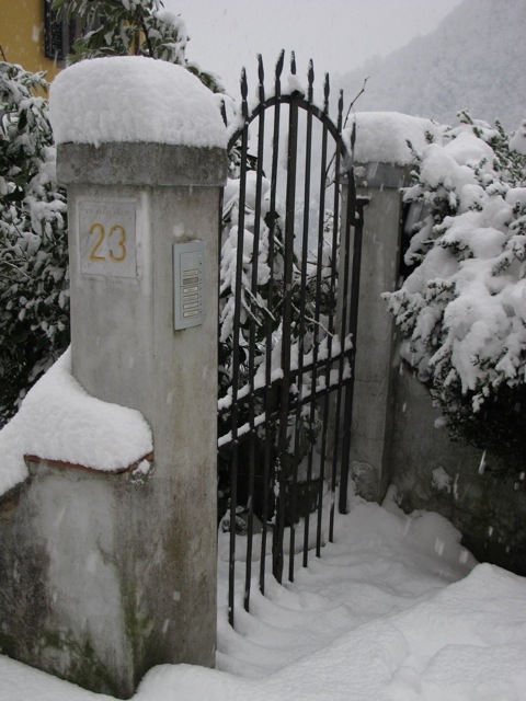 snow in Bagni di Lucca 20130211-062145.jpg