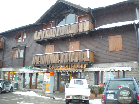 5. Tabacchi and bar Abetone