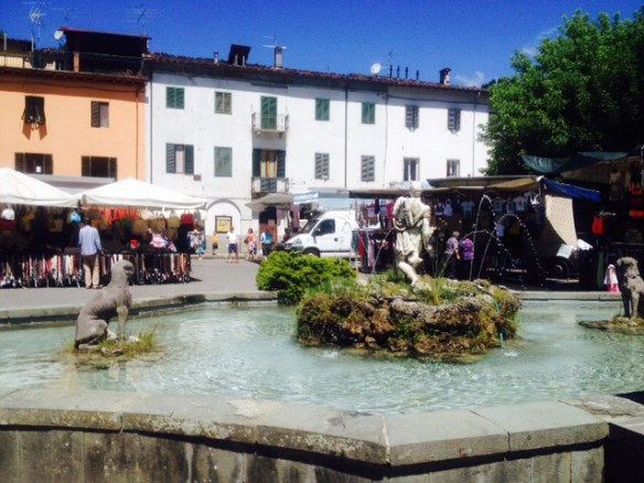 Bagni di Lucca market