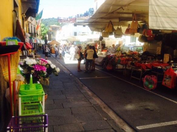 Bagni di Lucca market