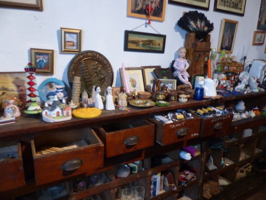 Charity shop Ponte a Serraglio