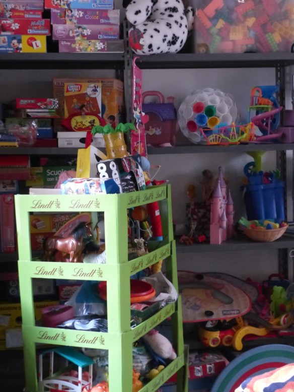 Charity shop Ponte a Serraglio