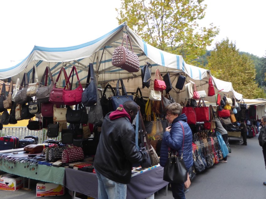 Ponte a Serraglio market